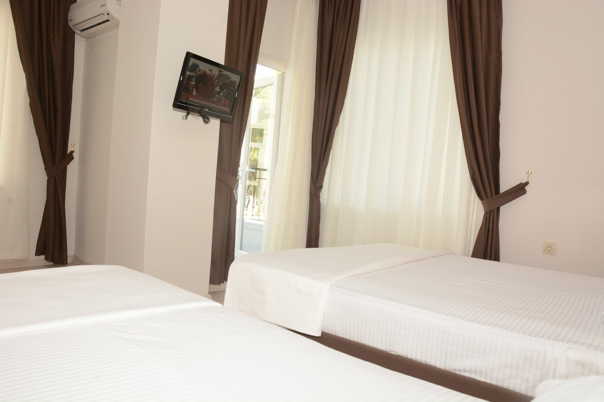 Derin Suit Otel Antalya Exteriér fotografie